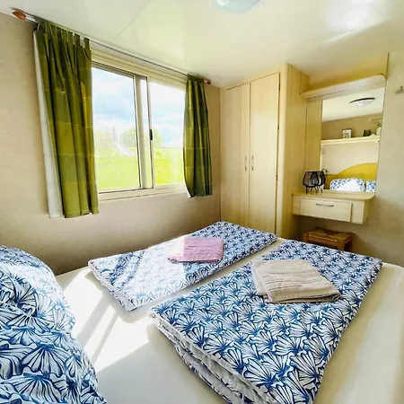 Mobilheim Holiday home Vyrovice